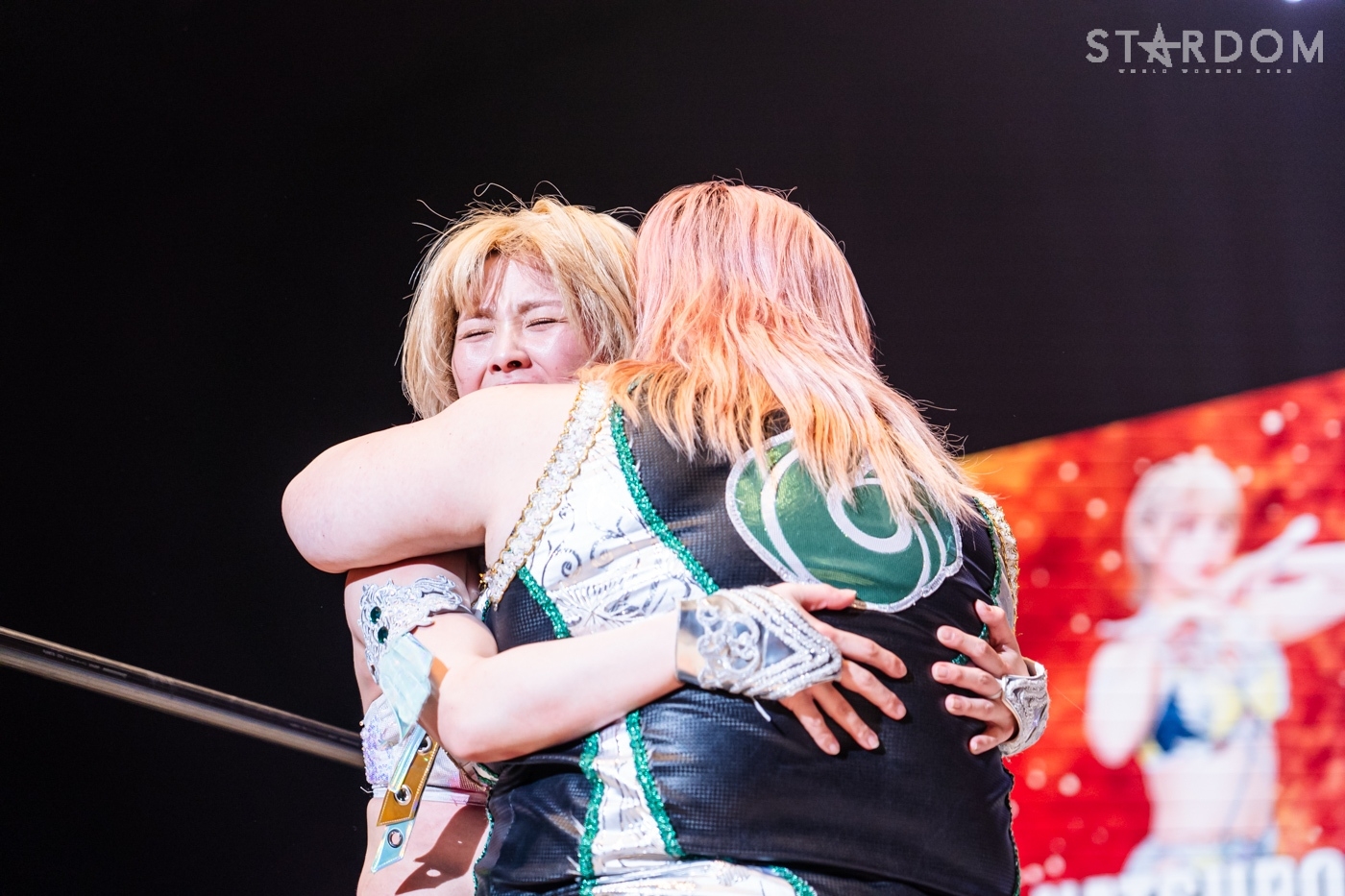 AEW 白川美奈 スターダム STARDOM VIP席特典 直筆サイン ポスター AEW 白川美奈 スターダム STARDOM VIP席特典 直筆サイン