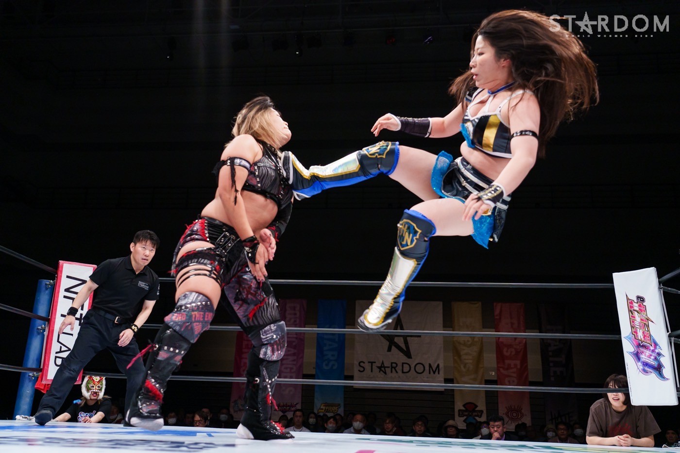 LINE_ALBUM_20241221名古屋国際会議場_241222_52