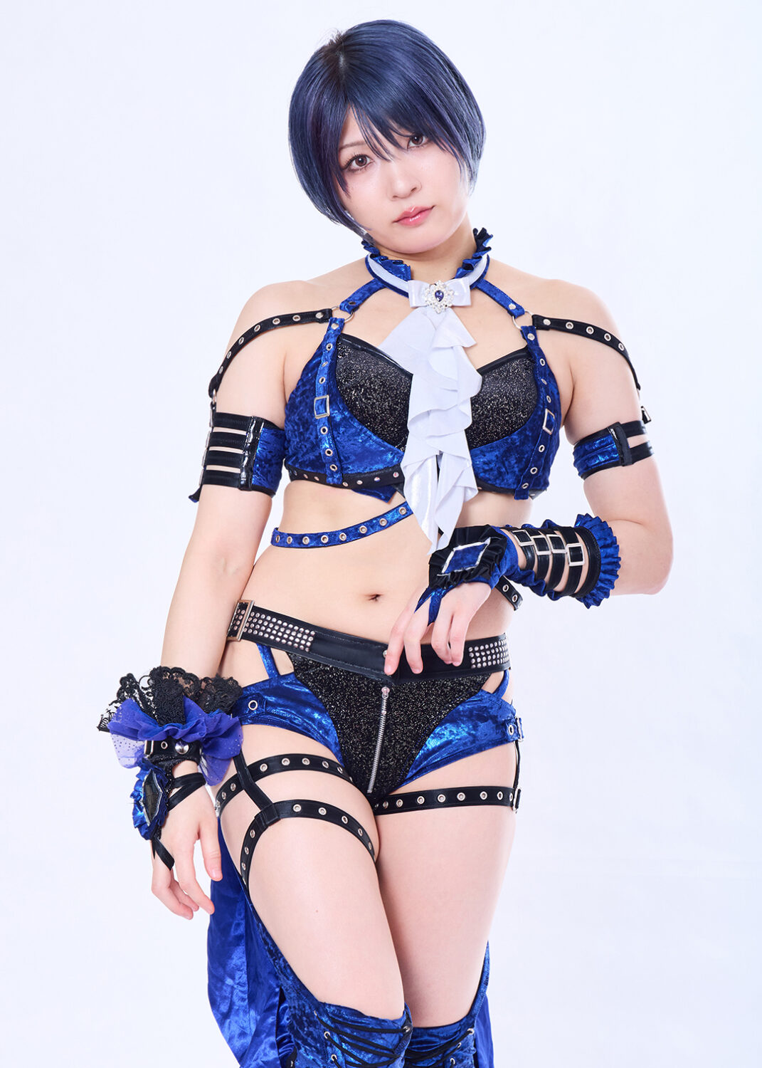 安納サオリ