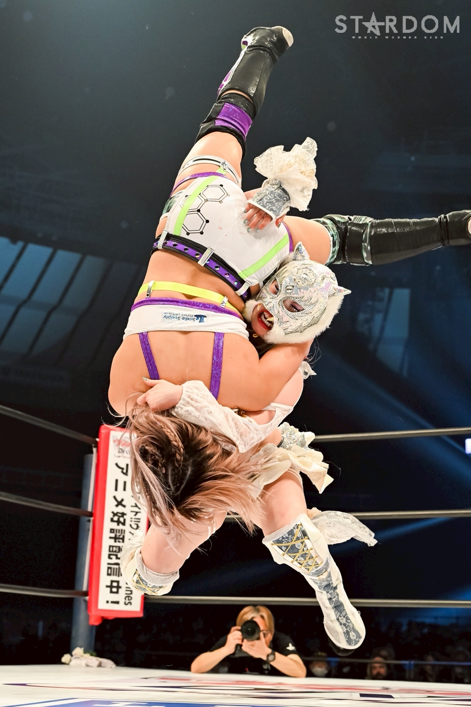 スターダム　AZM選手　2021等身大タペストリー AZM スターダム マスク プロレス（AZM 等身大タペストリー
