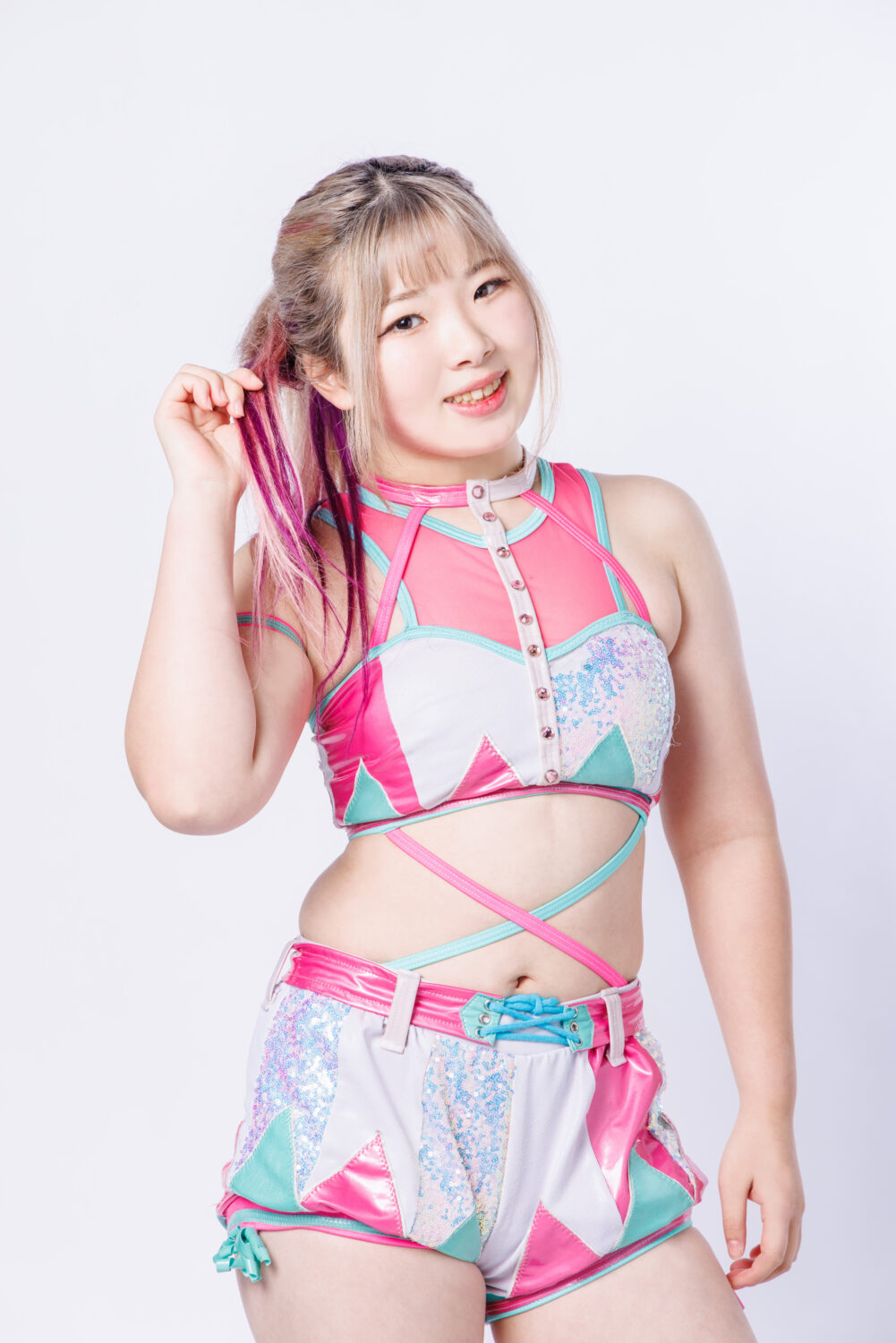 スターダム/STARDOM 紫雷イオ 写真集 【素顔】 限定特典布片入り