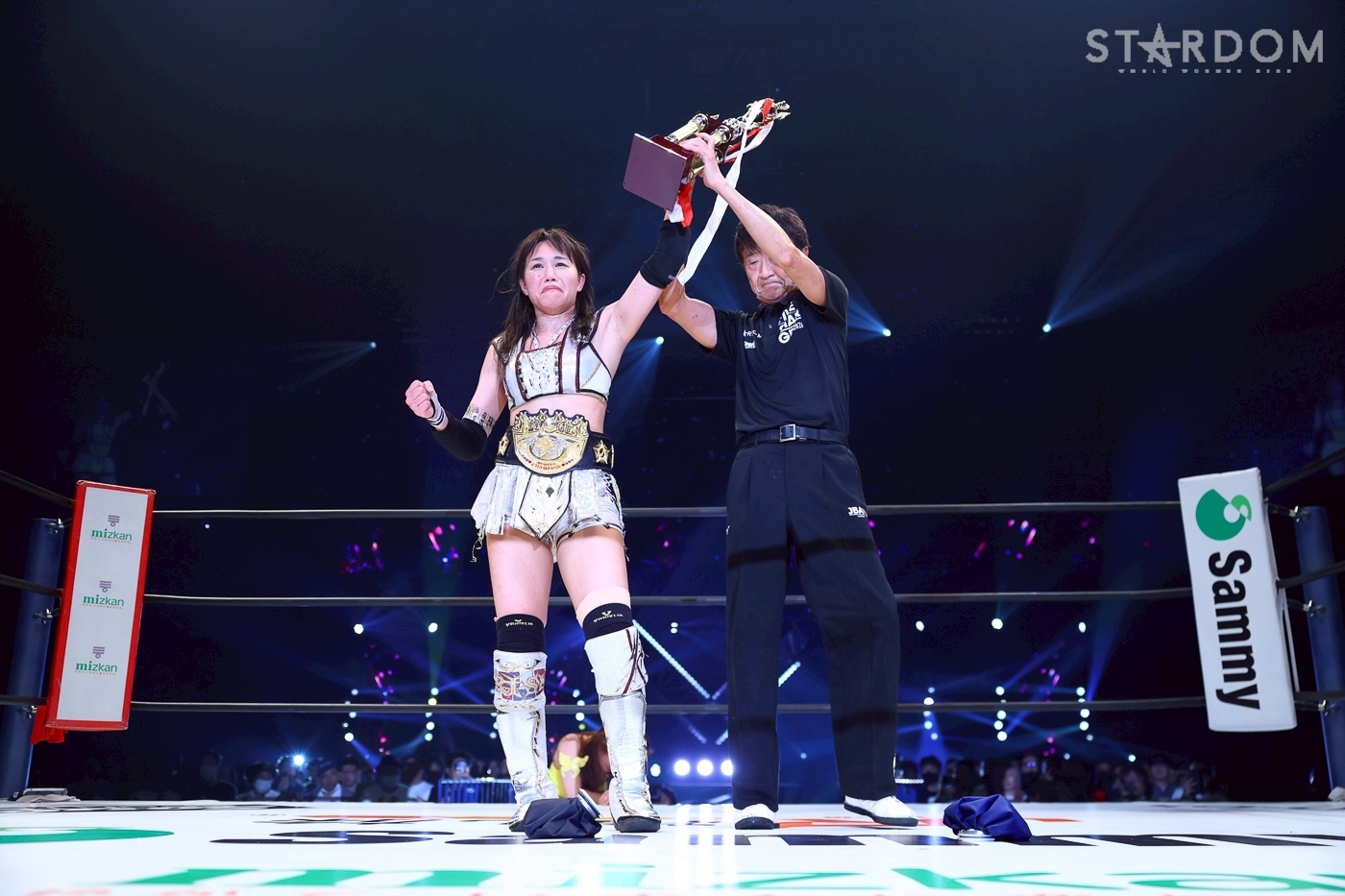 第8代 紫雷イオ&岩谷麻優 | スターダム✪STARDOM